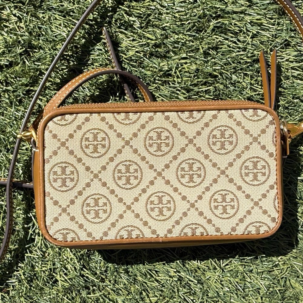 Tory Burch T Monogram mini crossbody / camera-style bag - Picture 2 of 3